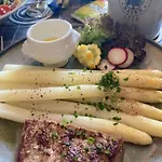 Hotel-gasthof Tor Zum Steigerwald Han/Misafirhane 3*