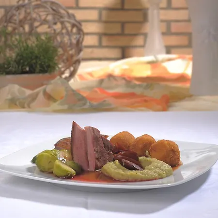 Hotel-gasthof Tor Zum Steigerwald Inn 3*