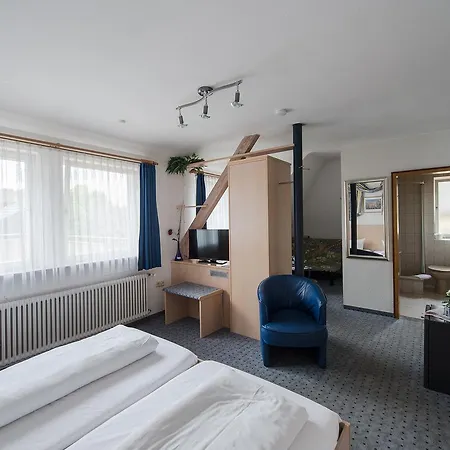 Hotel-gasthof Tor Zum Steigerwald 3*